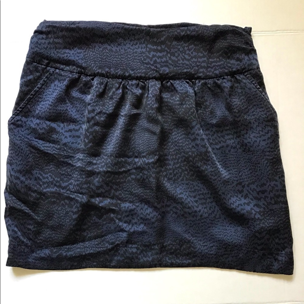 💖Host Pick💖 Tommy silk mini skirt with pockets!